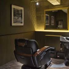 Around the corner from busy oxford street lies an inconspicuous storefront that's been around for over a decade. Barber Hair Beauty Takara Belmont