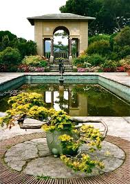 Following in the monks' footsteps involves climbing 618 steep, uneven steps. The Italian Gardens Garnish Island September 1993 Mapio Net