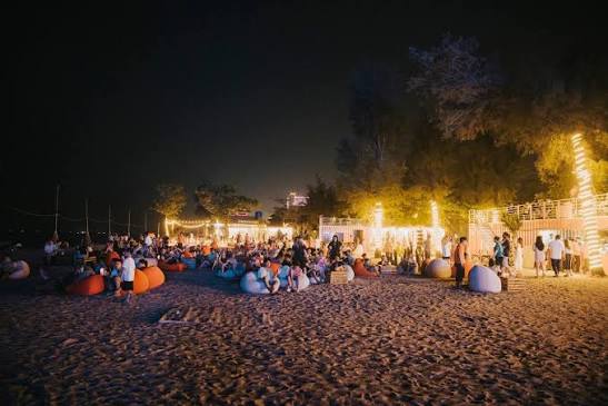 BEACHFRONT - ĐỊA ĐIỂM VUI CHƠI BUỔI TỐI TẠI BIỂN CỬA LÒ!! Du khách ghé qua  để cảm nhận âm nhạc - không khí biển về đêm nhé ạ 🥰🥰 #ReviewCuaLo  #CuaLoBeach #CuaLo