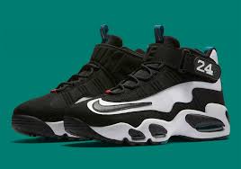 Releasing in one stellar colorway after another, black friday marks the launch of this black/gum colorway. Where To Buy The Nike Air Griffey Max 1 Freshwater Dailysole
