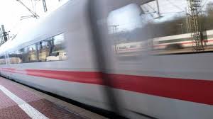 We did not find results for: Wesel Ultraleichtflugzeug Sturzt Uber Wohngebiet Ab Mindestens Drei Tote Stern De