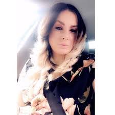 Amy Widman's Instagram, Twitter & Facebook