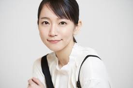 吉岡里帆 ( よしおか りほ ). å‰å²¡é‡Œå¸†ã®å®Ÿå®¶ã¯ãŠé‡'æŒã¡ çˆ¶è¦ªã¯ã‚«ãƒ¡ãƒ©ãƒžãƒ³ æ¯è¦ªã‚„å…„å¼Ÿã«ã¤ã„ã¦ã‚‚