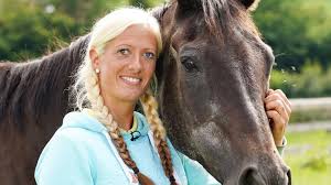 Staffel von bauer sucht frau wird voraussichtlich im herbst 2021 bei rtl laufen. Bauer Sucht Frau Denise Ist Geschieden Und Hat Ein Kind Promiflash De