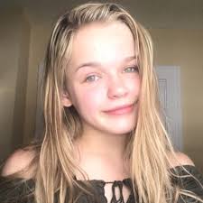 Olivia Avery💝 (@oliviaavery22)