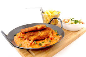 Paniertes Hahnchen Schnitzel Mit Paprika Sauce Zu Faul Zum Kochen Hahnchen Schnitzel Paprika Sauce Rezepte