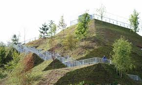 Each and every day (4.69): Teething Problems Visitors Offered Refunds For Marble Arch Mound Architecture The Guardian