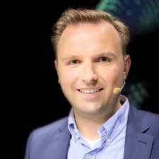 After six exciting years in the German sales unit of #siemens, I am looking  forward to my new challenge as #SiemensSI Global Portfolio Manager  #Flexibility Solutions & Services