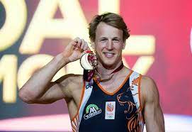 Zijn eerste succes haalde hij bij de junioren: Epke Epke Zonderland
