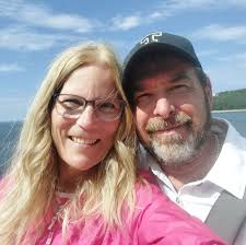 Notre grande fille, notre grande sœur, notre ange 👼 Tu es partie rejoindre  ta petite sœur Pascale, là-haut parmis les anges ❤️ Ton départ est  inconcevable et extrêmement difficile et douloureux à