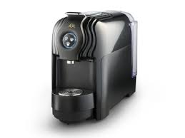 Cette machine fonctionne uniquement avec les capsules nespresso, disponibles exclusivement auprès. L Or Lucente Pro Pod Coffee Machine