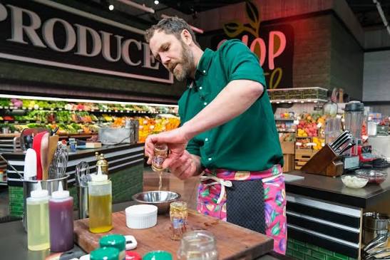 guyfieri asked the fans what grocery games they wanted to see...and let's  just say they delivered 😳🛒 Don't miss the season premiere of  #GroceryGames, tonight at 9|8c.