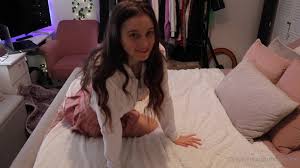 Florescent ASMR - 22 January 2021 - January Strip Tease