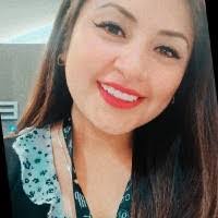 Yadira Bucio's Instagram, Twitter & Facebook