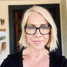 MEET YOUR LAUNCH PARTY 2025 JUDGES: Tanya Stedman has worked in the  restaurant industry for most of her life and genuinely takes delight in a  well-crafted cocktail. She and her husband, Che,