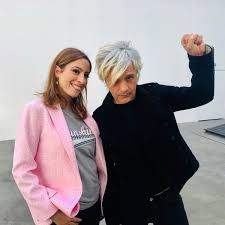 Au mois de juin dernier, le chanteur et musicien nicola sirkis fêtait ses 60 ans. Nicola Sirkis On Twitter Lundi 22 Avril Stupefiant France 2