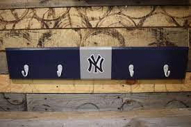 New York Yankees 4 Hook Hat Coat Rack Etsy New York Yankees Yankees Coat Rack