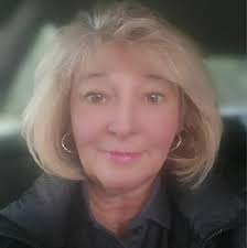 Where can I find a thrift shop or Goodwill near here? I'm new to the area