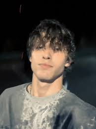 Levi Killian's Instagram, Twitter & Facebook