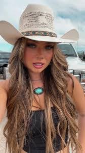 Brooke Coston's Instagram, Twitter & Facebook