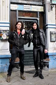 Die heeft ze dan ook niet meer in gebruik. Roadburn Repo Met Dool Over Elle Bandita Virtuoos Nick De Bel En Alles Doen Om De Sleur Te Vermijden Nmth