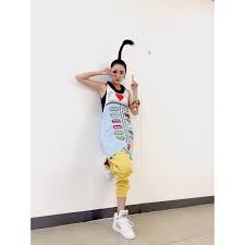 «palm tree hairstyle 😂🌴 💇‍♂️ this ones called the coco cut! Sandara Park Remembers Her Painful Palm Tree Hairstyle