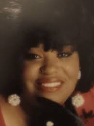 Renee Wilkes's Instagram, Twitter & Facebook