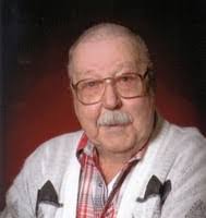 Lynette Almond's Instagram, Twitter & Facebook