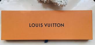 Boite Louis Vuitton Vide Boite A Cravates Boite Orange Etsy En 2020 Boite Orange Haute Couture Francaise Louis Vuitton