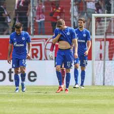 V.) ist ein fußballverein aus der bayerischen stadt regensburg.der verein entstand in seiner heutigen form im jahr 2000 durch herauslösung aus dem mutterverein ssv jahn 1889 regensburg, der seitdem keine fußballabteilung mehr besitzt. Wl1lye7l0285 M