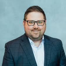 Sam Eck's Instagram, Twitter & Facebook