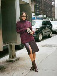 Outfits elegantes con faldas cortas. Botines Para Mujeres Bajitas De Moda Invierno 2020 Que Te Hacen Parecer Alta