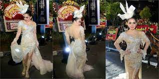 Terus gimana dong sama kualitas dari kamera tembus pandang baju terbaik untuk android ini? Hot Syahrini Pakai Dress Transparan Sewarna Kulit Berkilauan Kapanlagi Com