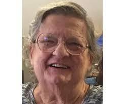 Pauline Lentz's Instagram, Twitter & Facebook