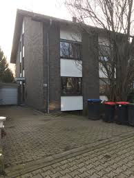 Die dachgeschosswohnung liegt in der dritten. 5 Zimmer Wohnung Zum Verkauf Krebsstrasse 64 52080 Aachen Aachen Eilendorf Mapio Net