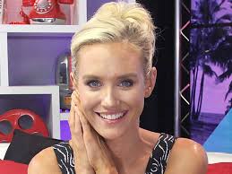Hollywood actress Nicky whelan calls for help for her brother's family