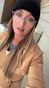 Mallory Schreiber's Instagram, Twitter & Facebook