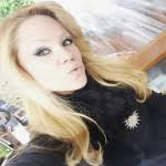 Adriana Frey, Maquilladora profesional