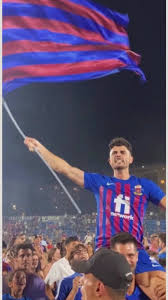 Una historia de amor por un club. Sergio Ortuño ha amado al CD Eldense  desde que era un niño, algo que le vino inculcado por su familia. Nieto de  futbolista y directivo e hijo de presidente, Sergio ...