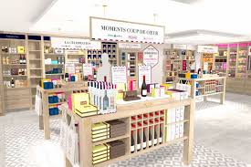 Savour Histoires De Gourmets Est Une Enseigne Insolite Nicolas Comtesse Du Barry Et De Neuville L Ont Cree Ensemble Vichy Decembr Mobilier De Neuville Vichy