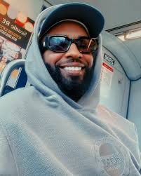 Thank you Seattle! Catch me outside! In your city, enjoy! Lincoln BIO Aug  15th-16th Comedy Store ( san diego) Aug 21st Parx Casino (Philadelphia) Aug  29th-31st Tempe Improv ( Phx Arizona) September