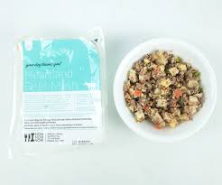 Fresh dog food recipes formulated by a veterinary nutritionist to provide your dog with healthy and delicious home cooked dog food, for more years together. Nom Nom Fresh Dog Food Box Review 50 Off Coupon Hello Subscription