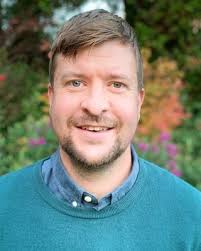 Chris Hellewell's Instagram, Twitter & Facebook