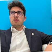 300+ perfiles de «Bondesan»