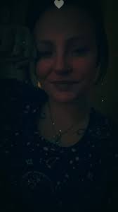 Shauna Hensley's Instagram, Twitter & Facebook