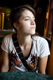 Roxanne Somers's Instagram, Twitter & Facebook