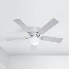 Shop low profile ceiling fans at lumens.com. 52 Inch Hunter Fan Low Profile Iii Plus White Ceiling Fan With Light 53075 Destination Lighting