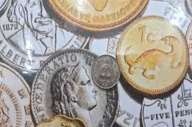 Meerut Currency Festival: Rs 2 Coin Priced At Rs 3 Lakh, Rupee Note At Rs  12,000, Antiques In High Demand