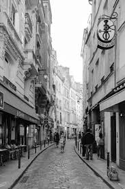 Black And White Vintage Wallpaper 40 Stunning Black And White Iphone Wallpaper Backgrounds For Free In 2020 Black And White Wallpaper Iphone Wallpaper Backgrounds White Iphone