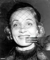 29 M/Cin/Port/Dietrich/Marlene Stock Photos, High-Res Pictures, and Images 